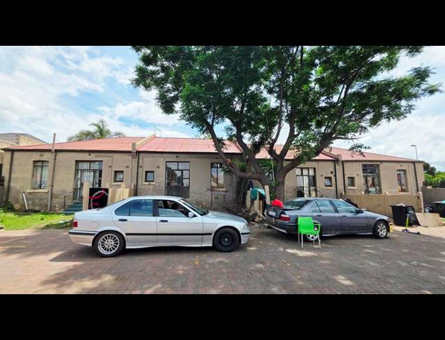 8 BEDROOM HOUSE FOR SALE IN BENONI CENTRAL